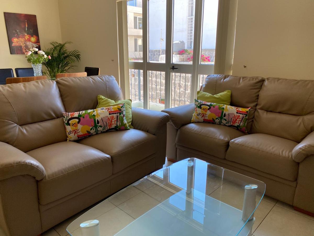 Newly Refurbished Mellieha Central Apartment エクステリア 写真