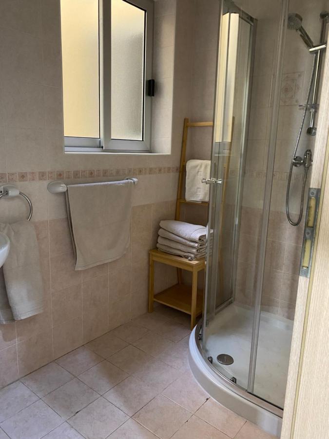 Newly Refurbished Mellieha Central Apartment エクステリア 写真